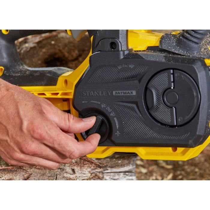 Kabellose elektrische Kettensäge + 4 Ah Akku + Ladegerät - Stanley Fatmax - SFMCCS630M1-QW - 18 V - 30 cm – Image 6