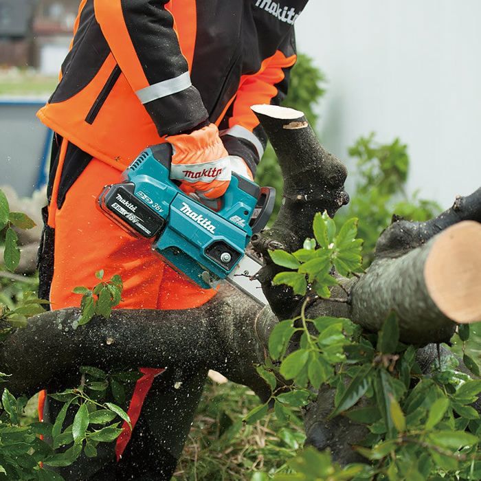 Akku-Kettensäge - MAKITA - DUC406ZB - 18 V Akku - 40 cm Stab - Automatische Schmierung – Image 3